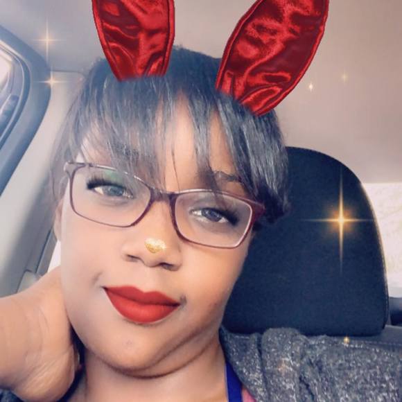 Meet your Posher, Candace - Picture 1 of 1